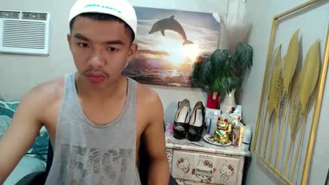 vanxxx2005 online show from February 24, 8:25 pm