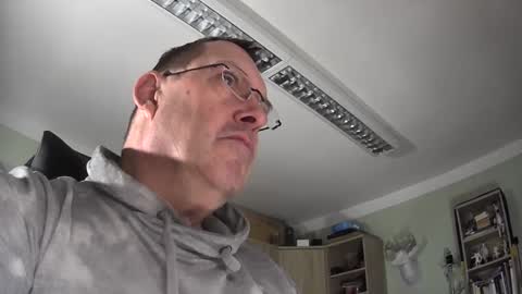 vapinghans online show from December 15, 4:51 am