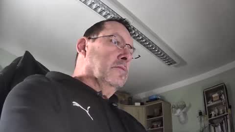 vapinghans online show from January 1, 6:37 am