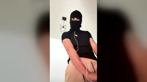 vaquerofit18 online show from April 16, 7:08 am