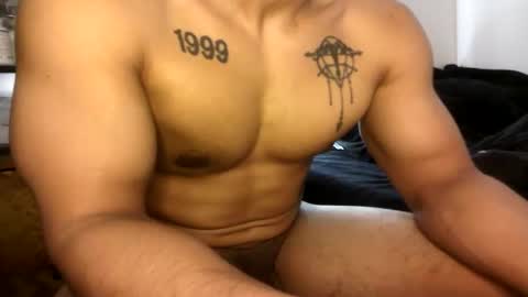 Vegas Love online show from March 19, 9:29 pm