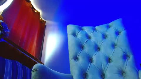 velk_hot1 online show from March 6, 9:45 pm