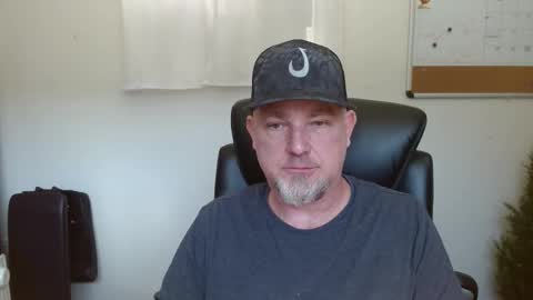 velvetknight97 online show from March 4, 8:05 pm