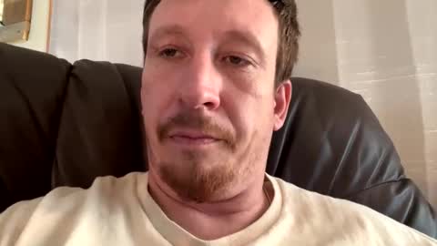 vicrobertson595 online show from February 23, 1:46 pm