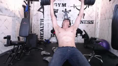 Victor Oliveira online show from March 28, 7:47 pm