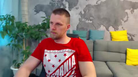 vikingchrisss online show from May 26, 11:39 am