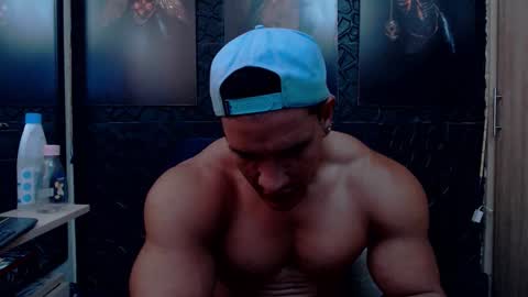 Viktor Herrera online show from February 25, 6:31 pm