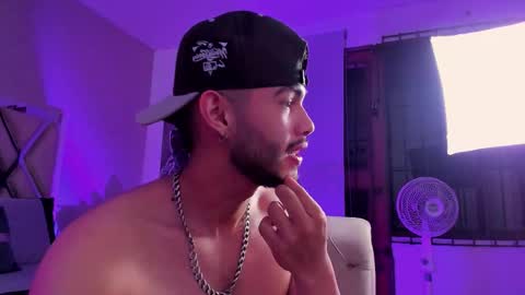 Vincent online show from December 17, 4:31 am