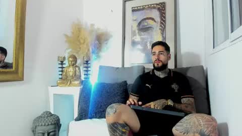 Vincent Sartori online show from August 6, 8:59 pm