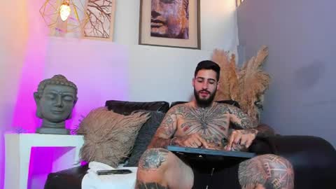 Vincent Sartori online show from April 7, 7:36 pm