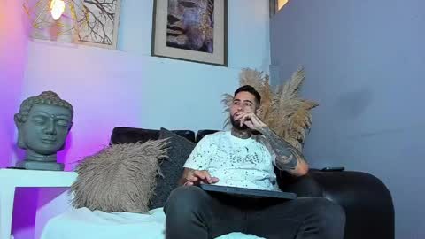 Vincent Sartori online show from April 12, 11:55 am