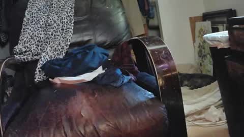onlyhaveeyes4u online show from June 7, 9:33 pm