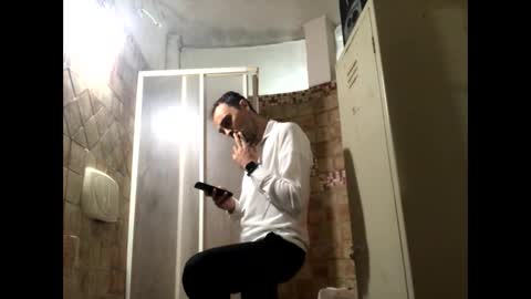 Snapshot of vinmin90 chatting on October 19, 10:57 pm Zenith online show from October 19, 10:57 pm