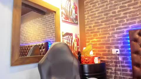 ---Vinzen--- online show from October 29, 5:32 am