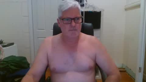 viper654321 online show from February 19, 8:12 am