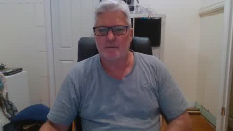 viper654321 online show from February 11, 8:05 am