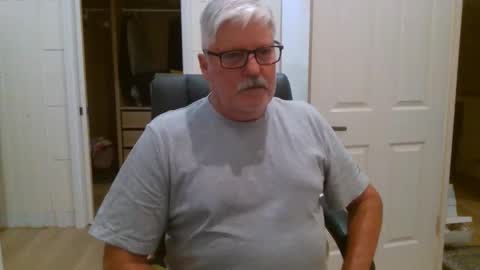 viper654321 online show from March 22, 8:19 am