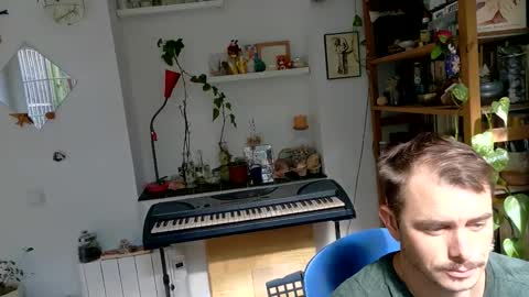 Snapshot of vivid_ether chatting on October 20, 12:31 pm Viv online show from October 20, 12:31 pm