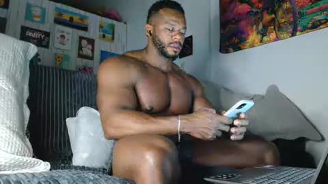 vlarkstone online show from April 4, 7:05 am