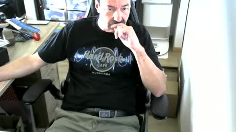 waldo7267 online show from April 16, 2:06 pm