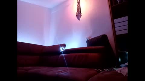 walex0900 online show from November 11, 1:21 am