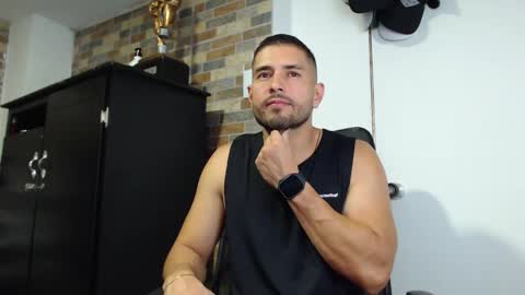 WALTER BROWN  online show from December 23, 12:19 am