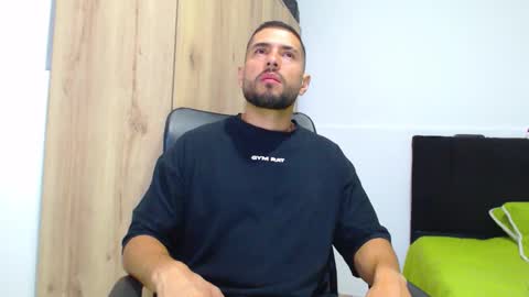 WALTER BROWN  online show from December 2, 1:47 pm