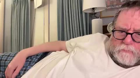 want2bnaked online show from March 1, 11:10 am