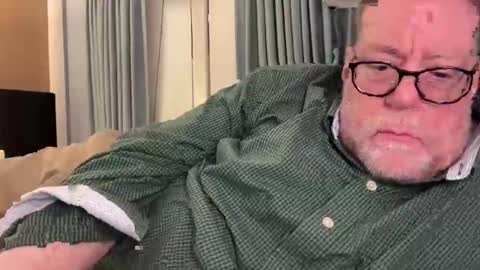 want2bnaked online show from March 18, 6:16 am