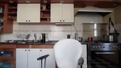 wearetwo online show from November 30, 12:29 pm