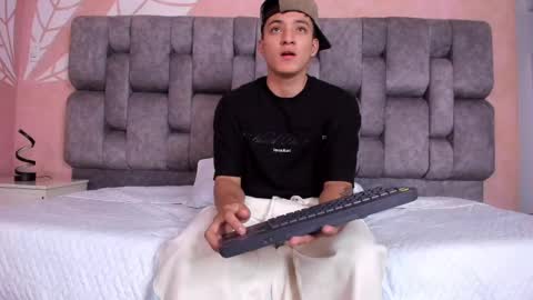 Wesley online show from May 30, 2:00 am