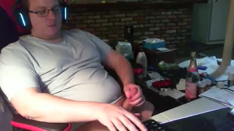 whateverdude555 online show from December 19, 10:28 pm