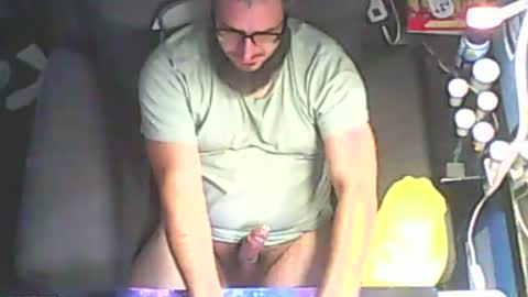 whitebear05 online show from December 8, 7:22 pm