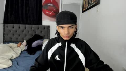 white online show from March 28, 8:36 am