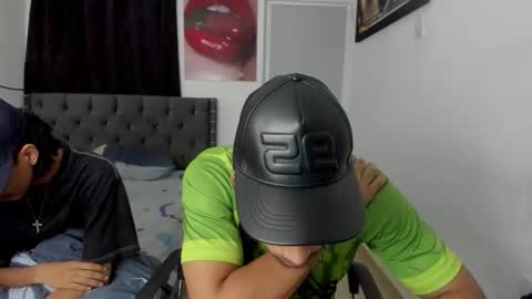 white online show from April 8, 11:35 pm