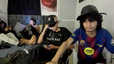 white online show from April 11, 7:45 am