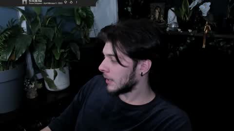 Gus online show from February 18, 8:39 pm