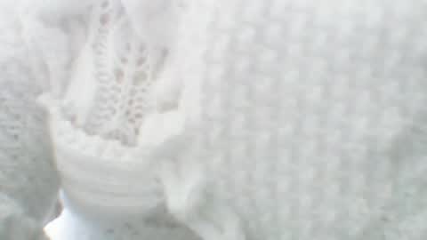 Snapshot of whitesweater chatting on February 7, 7:29 am whitesweater online show from February 7, 7:29 am