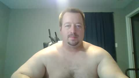 Snapshot of whitewolf850212 chatting on January 13, 9:41 am white wolf jeremy online show from January 13, 9:41 am