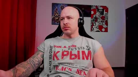 VI online show from February 9, 4:00 pm