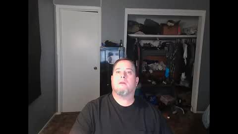 whydoidothis77 online show from January 6, 4:16 am