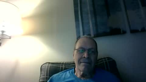Snapshot of willnedoher chatting on December 25, 2:34 pm Willhedoher online show from December 25, 2:34 pm