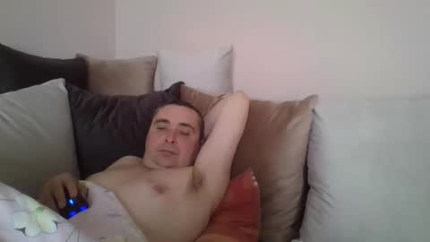 winston1982q online show from April 13, 8:59 am