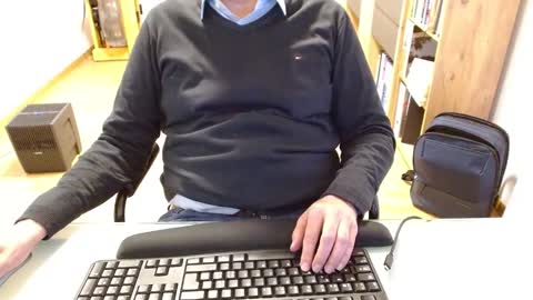 Snapshot of winterfreund99 chatting on January 19, 3:21 pm winterfreund99 online show from January 19, 3:21 pm