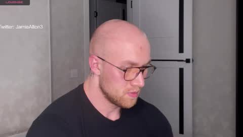 Wlademar online show from November 2, 11:31 pm