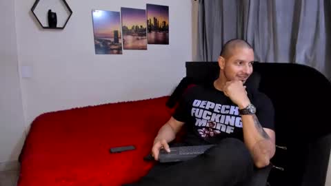 Magnus Dark independent model online show from April 6, 4:31 am