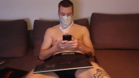 wolf021221 online show from April 10, 9:05 am