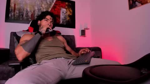 wolferatus online show from March 21, 9:30 pm