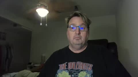 Wren Valentino online show from December 18, 3:47 am