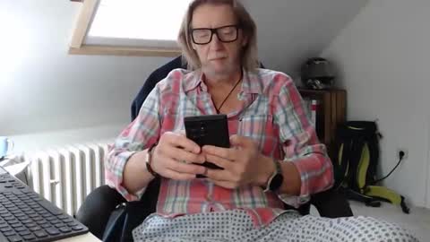 WyattEarp64 online show from December 19, 9:50 am